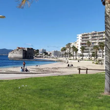 Nest With 2 Balconies Offering Sea Views Apartment *